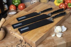 Blackwell Mesbeschermer - Universeel - Zwart - Voor Messen Met Een Lemmet Tot 22 Cm -Keukenbenodigdheden Winkel 12 Blackwell Messenbeschermers sfeer 1