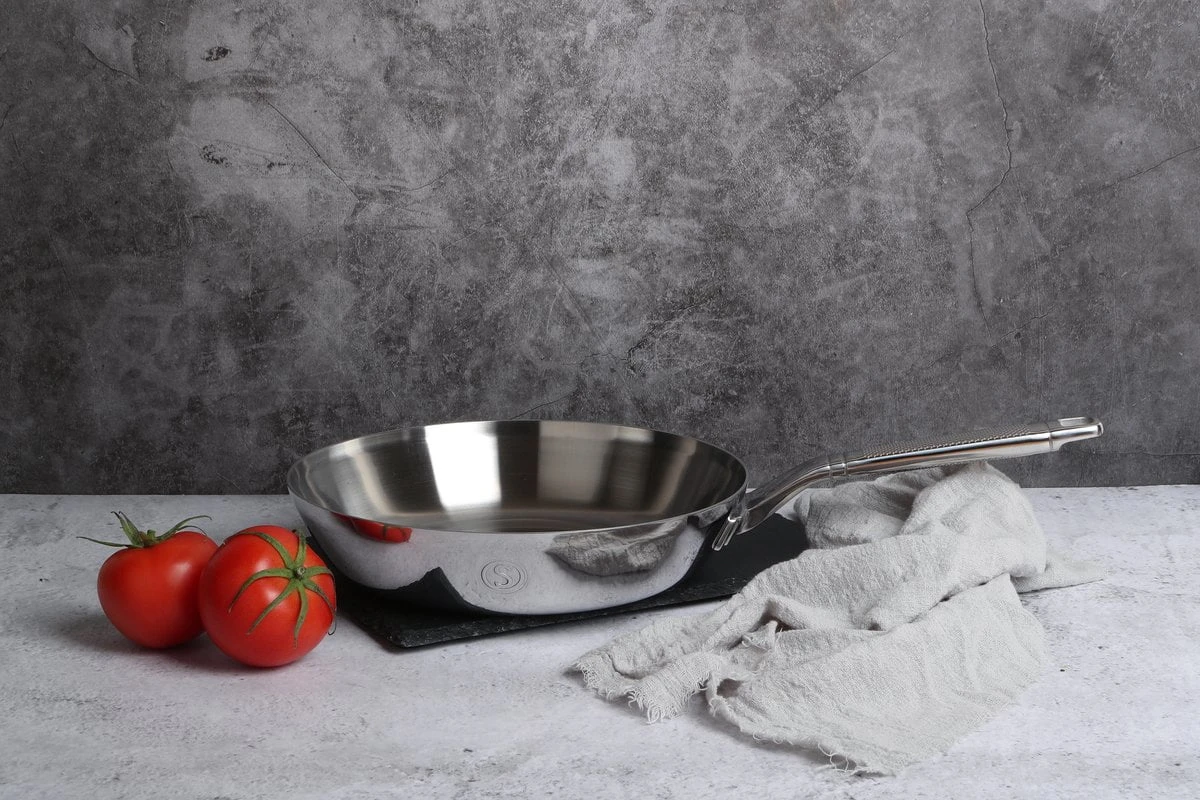 Saveur Selects Koekenpan Voyage - Tri-Ply RVS - ø 25 Cm - Zonder Anti-aanbaklaag 4 Saveur Selects Koekenpan Voyage - Tri-Ply RVS - ø 25 Cm - Zonder Anti-aanbaklaag - Afbeelding 2