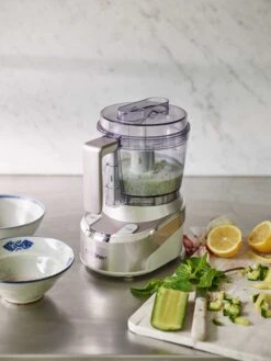Cuisinart Mini Foodprocessor Cordless - RMC100E - 350 W - Draadloos - Frosted Pearl - 900 Ml 8 Cuisinart Mini Foodprocessor Cordless - RMC100E - 350 W - Draadloos - Frosted Pearl - 900 Ml -Keukenbenodigdheden Winkel 3030050167269 10