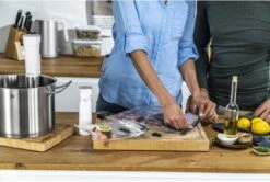 Zwilling Sous Vide Stick Enfinigy - Nauwkeurige Temperatuurinstelling - IPX7 Waterproof - Zwart 25 Zwilling Sous Vide Stick Enfinigy - Nauwkeurige Temperatuurinstelling - IPX7 Waterproof - Zwart -Keukenbenodigdheden Winkel 4009839546716 10