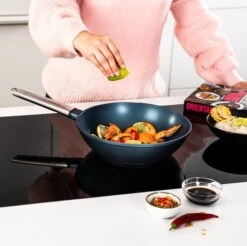 Westinghouse Pannenset Performance - Blauw - 8 Pannen - Complete Pannenset - Inductie En Alle Andere Warmtebronnen -Keukenbenodigdheden Winkel 550x547