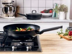 BK Wokpan Easy Induction - Aluminium - ø 30 Cm / 5 Liter - Keramische Anti-aanbaklaag -Keukenbenodigdheden Winkel 5a9af3504a9db6be68e4bbede96c4729367a182c BK Easy Induction Wok 005