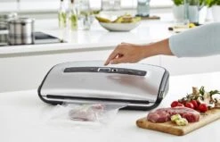 FoodSaver Vacumeermachine Urban Premium Plus - Zilver - FFS016/X -Keukenbenodigdheden Winkel FFS016X Lifestyle 13 5d36e0ebf0c537.74118453