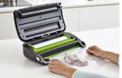 FoodSaver Vacumeermachine Urban Premium Plus - Zilver - FFS016/X -Keukenbenodigdheden Winkel FFS016X Lifestyle 7 5d36e197047d19.41099854