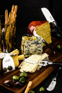 Laguiole Style De Vie Kaasmessen Met Plank Premium Line - Zwart 7 Laguiole Style De Vie Kaasmessen Met Plank Premium Line - Zwart -Keukenbenodigdheden Winkel Kaas5ZwartPlank 2