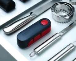 Joseph Joseph Messenslijper Rota -Keukenbenodigdheden Winkel Messenslijper Rota