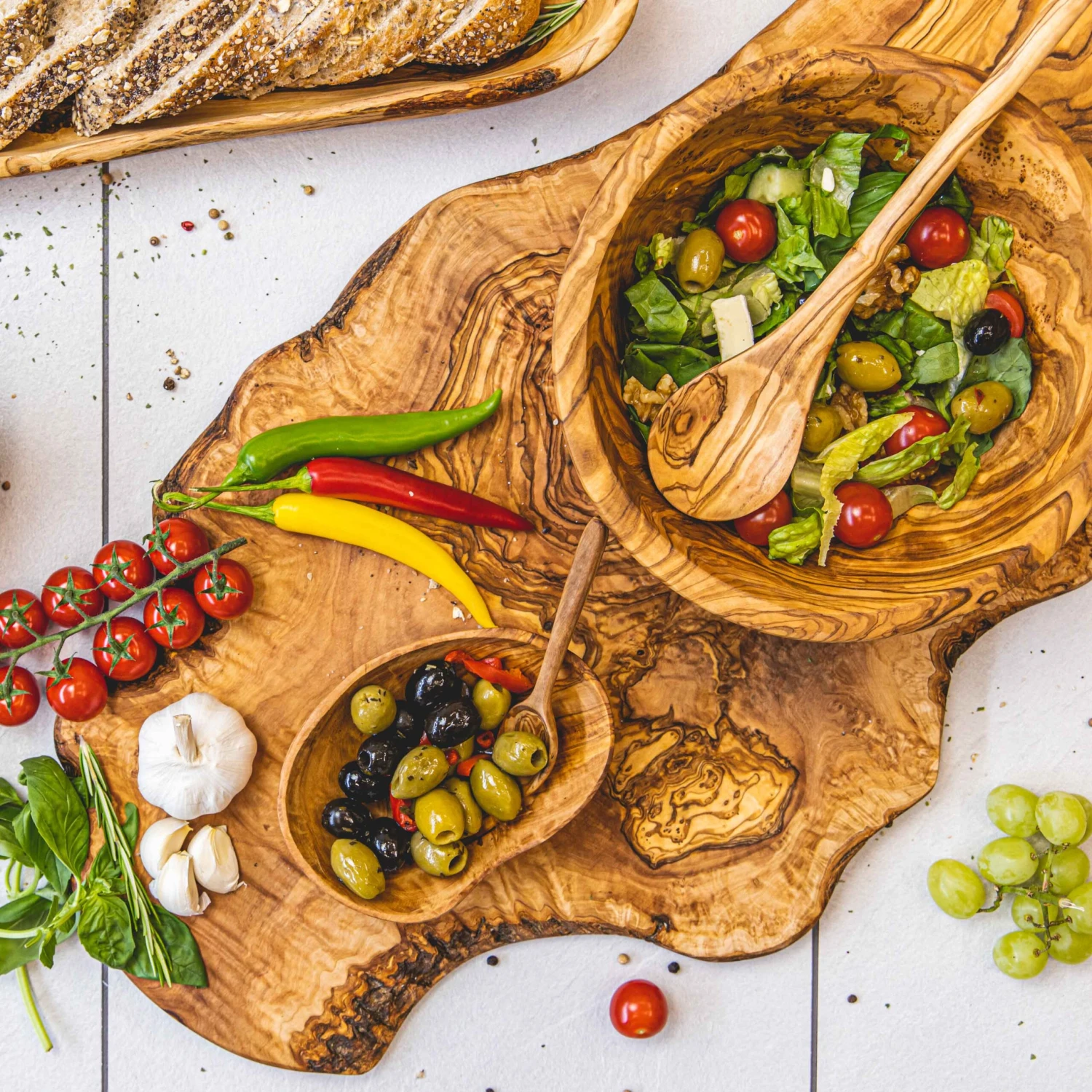 Jay Hill Serveerplank Tunea - Olijfhout - Schors XL 64 - 72 Cm 5 Jay Hill Serveerplank Tunea - Olijfhout - Schors XL 64 - 72 Cm - Afbeelding 3