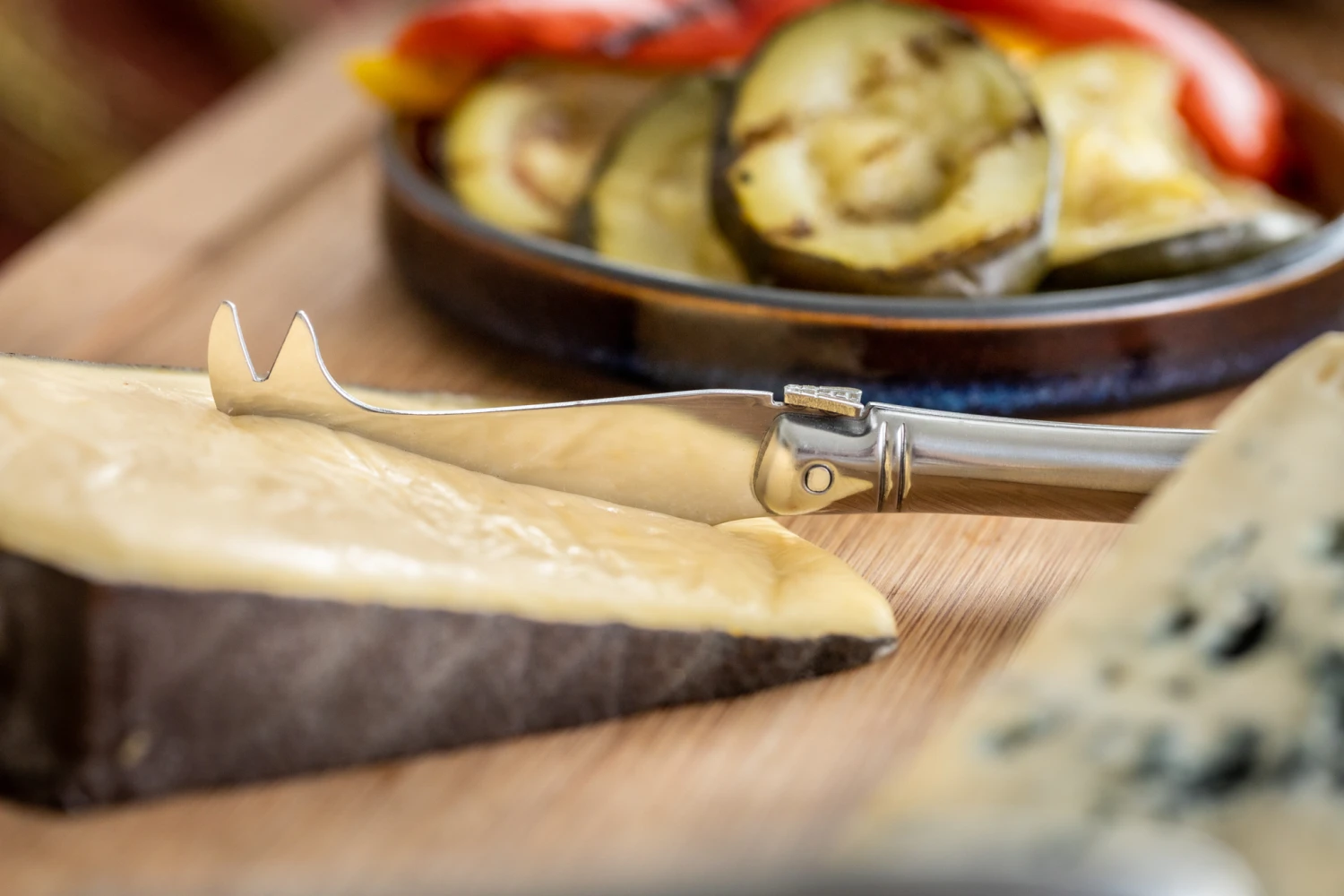 Sareva Kaasmessenset Laguiole - RVS - 3-delig 7 Sareva Kaasmessenset Laguiole - RVS - 3-delig - Afbeelding 5