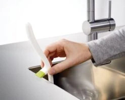 Joseph Joseph Afwasborstel Met Gootsteensteun - Edge - Antraciet -Keukenbenodigdheden Winkel joseph joseph afwasborstel edge ingebouwd