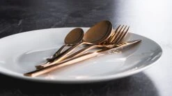 Sareva Bestekset - 16-delig / 4 Personen - Koper 12 Sareva Bestekset - 16-delig / 4 Personen - Koper -Keukenbenodigdheden Winkel sfeer brons 6 2