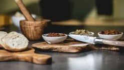 Jay Hill Kaasplank Tunea - Olijfhout - 18 X 16 Cm 11 Jay Hill Kaasplank Tunea - Olijfhout - 18 X 16 Cm -Keukenbenodigdheden Winkel tunea 5